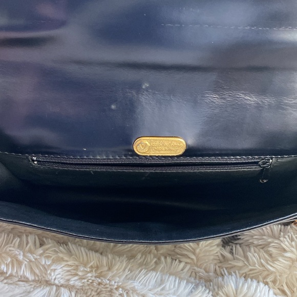 Gorgeous Valentino clutch / crossbody and dust bag - Picture 12 of 16